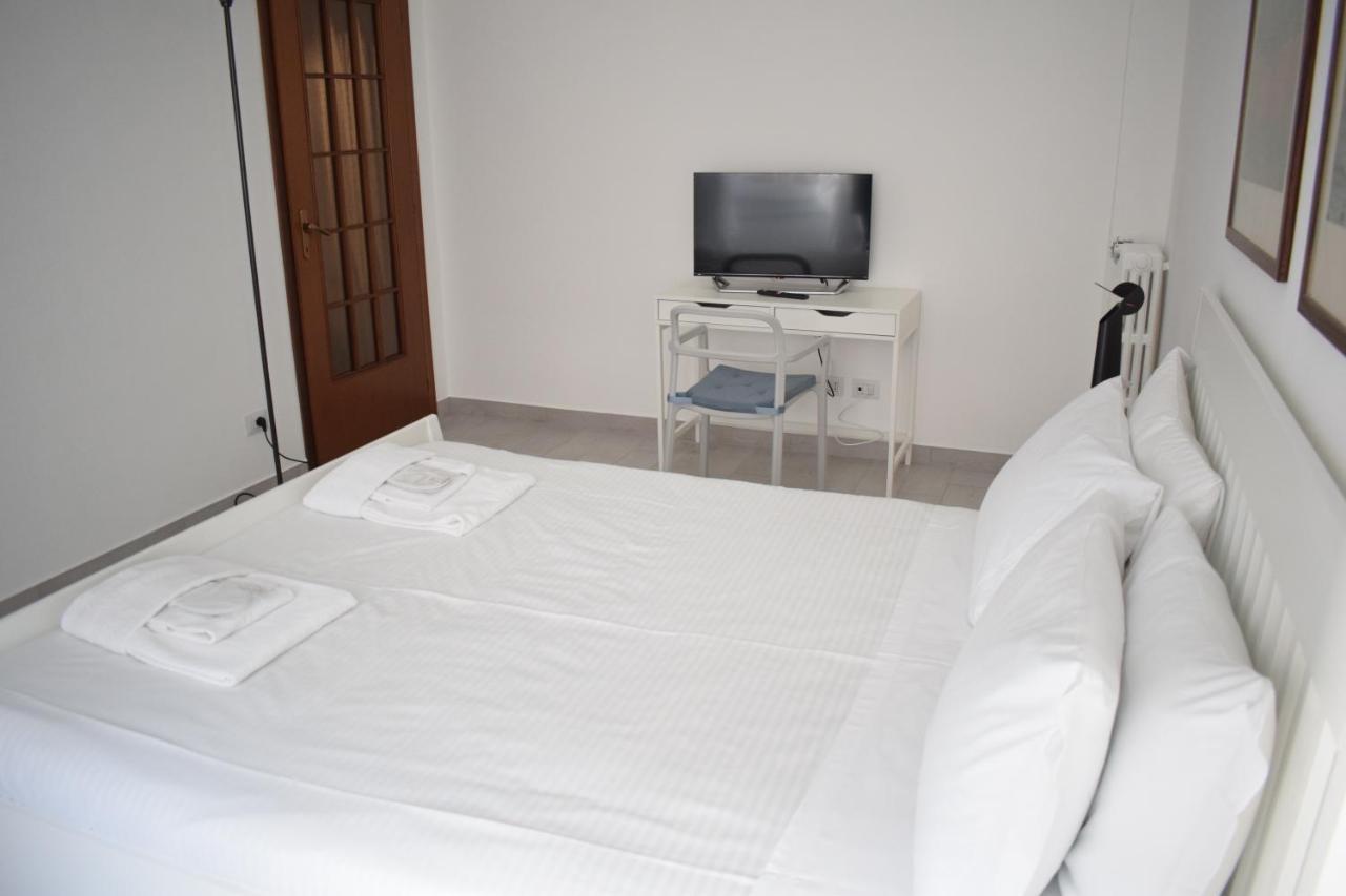 L'Arche Comfort&Relax - Gambara Square Di Via Palma Milan Exterior photo